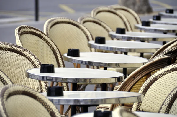 Café terras in Parijs — Stockfoto