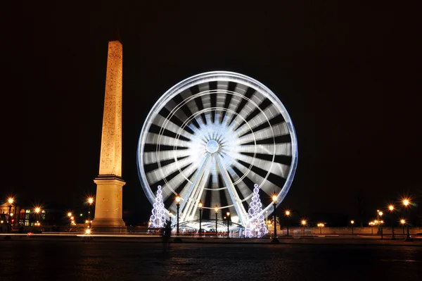Grande roue sur la place de la Concorde, Paris — Photo