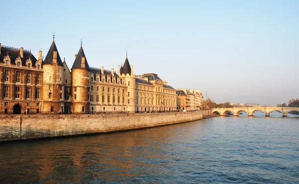 The Conciergerie in Paris — Stock Photo, Image