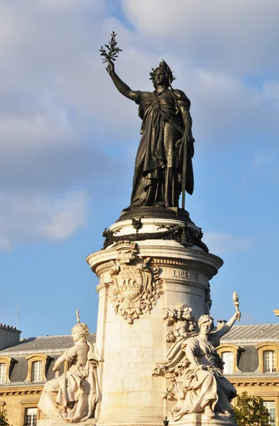 Marianne statue on Place de la R — Stock Photo, Image
