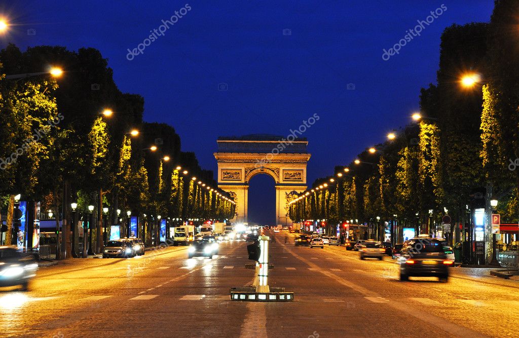 Les Champs-Élysées la nuit, Paris image libre de droit par ...