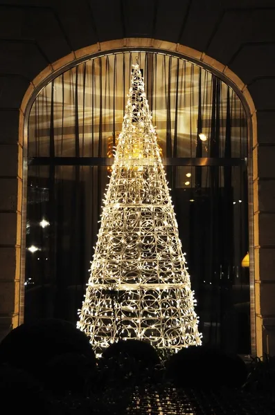 Moderner Weihnachtsbaum — Stockfoto
