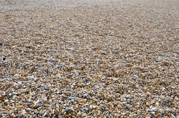 Галечный пляж — стоковое фото