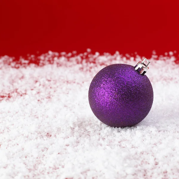 Bolas de Navidad púrpura —  Fotos de Stock