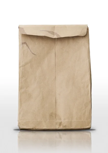 Envelope marrom enrugado com refletir — Fotografia de Stock