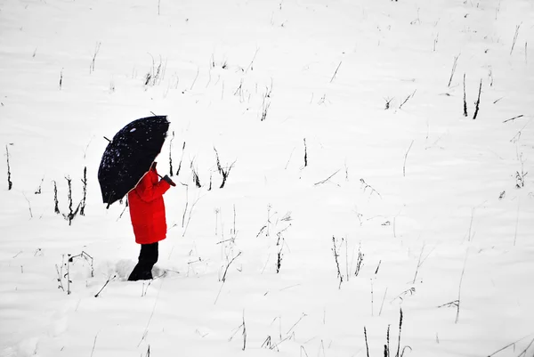 Chica en la nieve — Foto de Stock