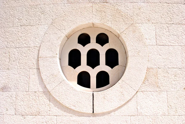 Pedra janela circular — Fotografia de Stock