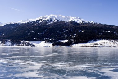 Donmuş Göl