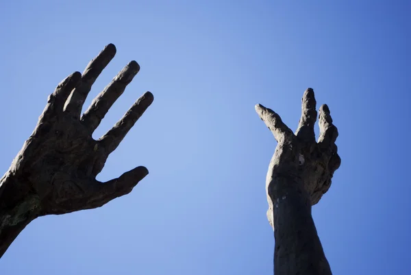 Hands to heaven — Stock Photo, Image