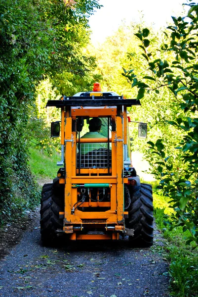 Liten traktor — Stockfoto