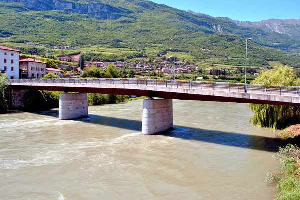 Adige rivier — Stockfoto