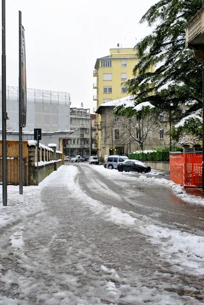 Kar yağışı şehir — Stok fotoğraf
