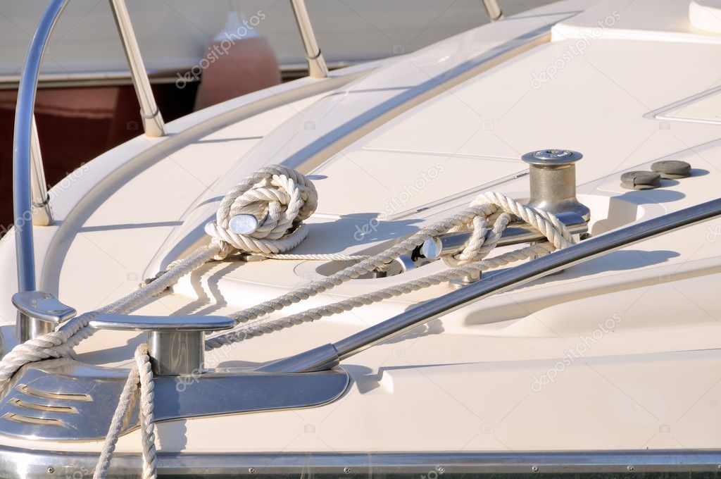 Rope on deck of the yacht