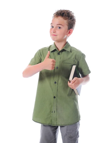 Маленький хлопчик тримає свою книгу — стокове фото