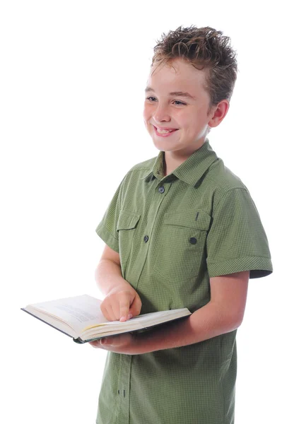 Liten pojke håller hennes bok — Stockfoto