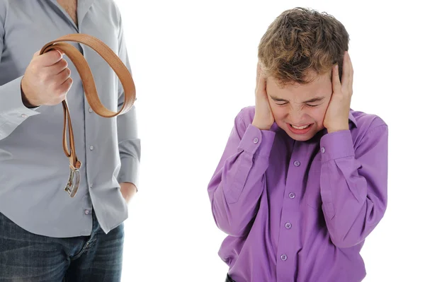 Strict father punishes his son — Stock Photo, Image