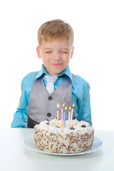 Schöner kleiner Junge feiert Geburtstag — Stockfoto