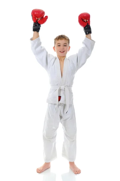 Junge trainiert Karate. — Stockfoto