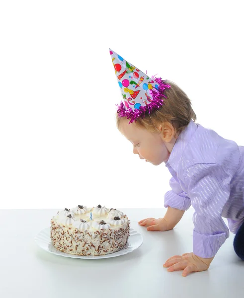 Prachtige kleine jongen viert verjaardag — Stockfoto