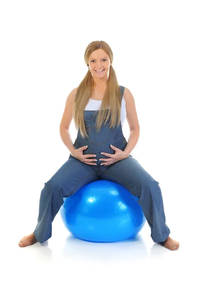 Όμορφη έγκυος γυναίκα — Φωτογραφία Αρχείου