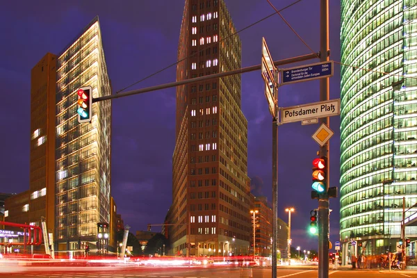 Berlin - Potsdamer Platz bei Nacht — Stockfoto