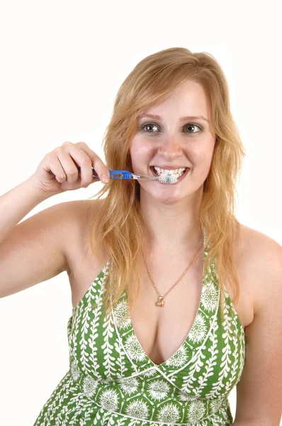 Flicka borsta tänder. — Stockfoto