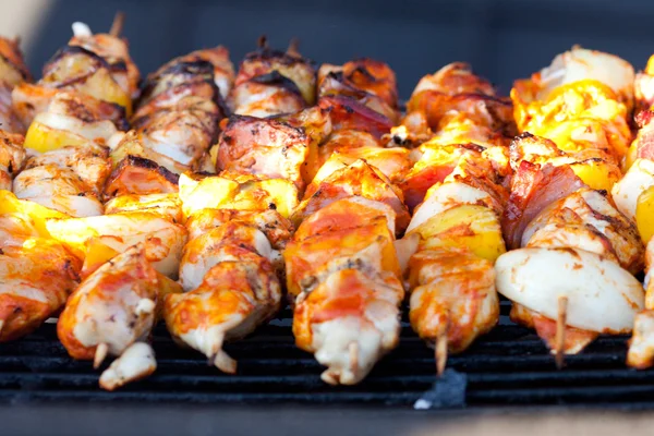 Background of grilling kebabs — Stock Photo, Image