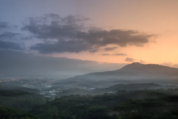 Guanyin Mountain Sunrise, o novo Taipei, Taiwan — Fotografia de Stock