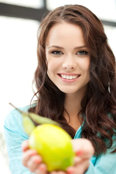 Lovely woman with lemon — Stock Photo, Image