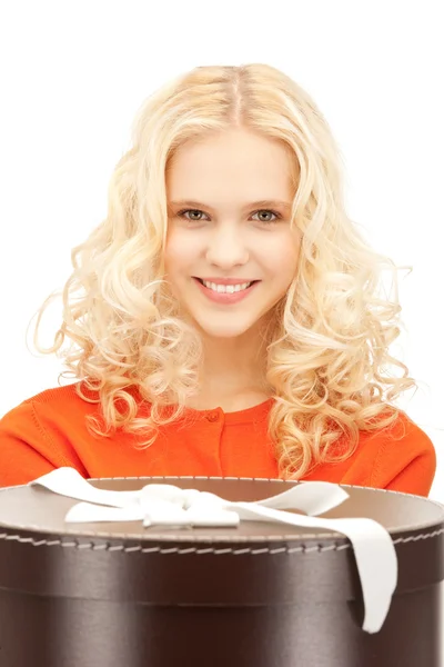 Happy teenage girl with gift box — Stock Photo, Image