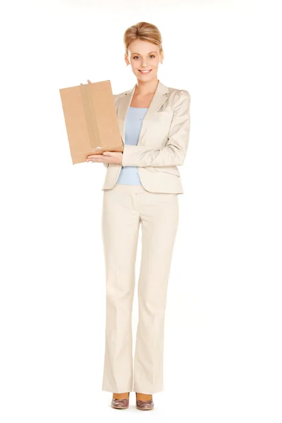 Empresária atraente com caixa de papelão — Fotografia de Stock