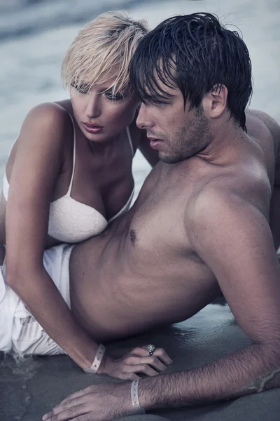 Intimiteit op het strand — Stockfoto