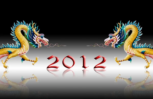 Dragon marche avec 2012 année numéro et fond noir — Photo