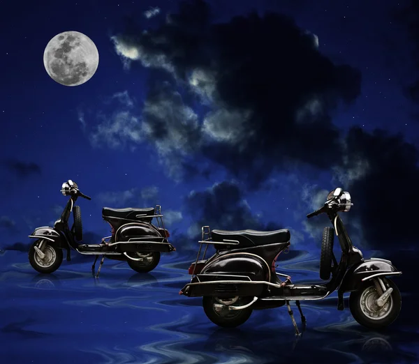 停泊在水面上的黑色复古摩托车 — 图库照片