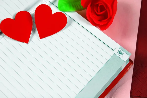 Caderno e coração — Fotografia de Stock