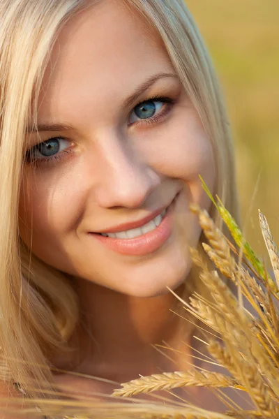 Close up mulher rosto — Fotografia de Stock