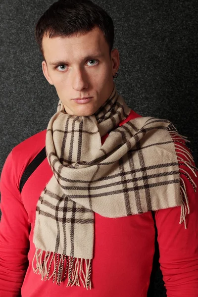 Man in scarf — Stockfoto