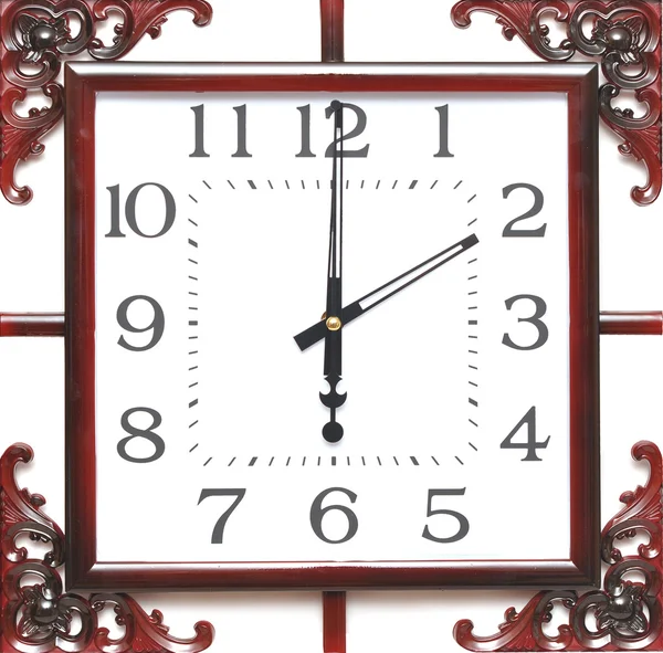 흰색 배경에 고립 된 빈티지 시계 — 스톡 사진