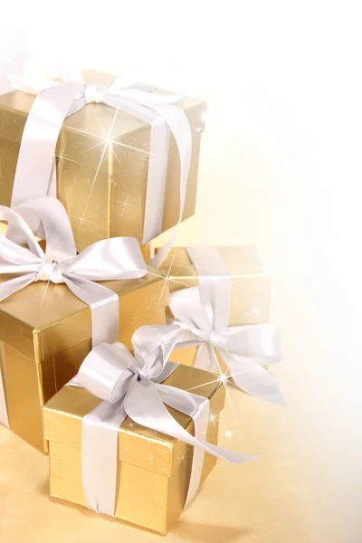 Zlatá dárky — Stock fotografie