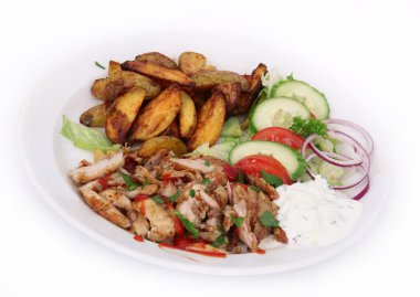 gyros sebze ve patates kızartması ile