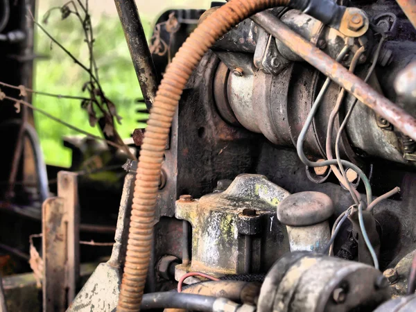古い放棄された掘削機 — ストック写真