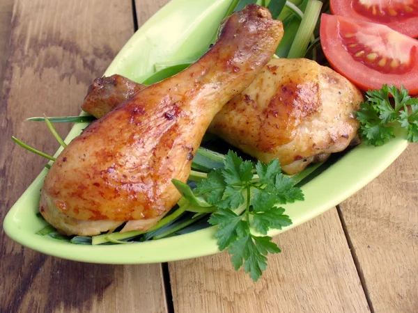 Ayam kaki dengan sayuran — Stok Foto