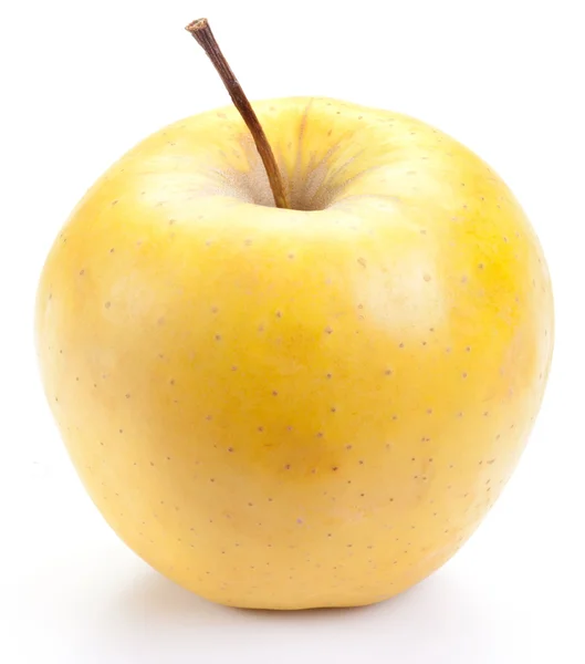 Succosa mela gialla, isolata su fondo bianco . — Foto Stock