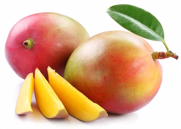 Mango with slices — Zdjęcie stockowe