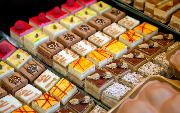 Sortimento de bolos — Fotografia de Stock