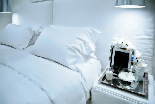 Beyaz uyku odası — Stok fotoğraf