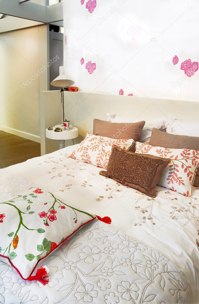 slaapkamer in landelijke stijl — Stockfoto © araraadt #7886206 slaapkamer in landelijke stijl — Stockfoto © araraadt #7886206