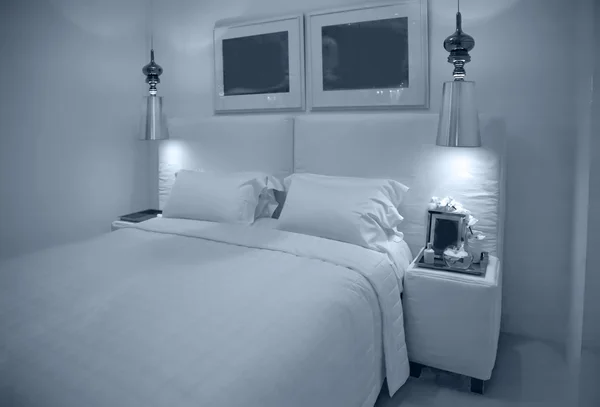 Hálószoba fehér színben — Stock Fotó