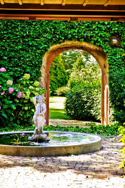 Valla de jardín de lujo — Foto de Stock