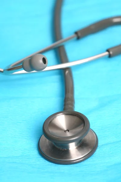 Lekarz stetoskop i wykres serca pacjenta — Zdjęcie stockowe